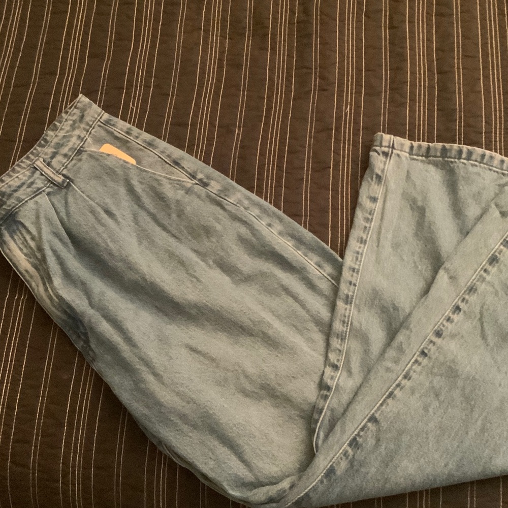 Rolla’s Wide leg jean